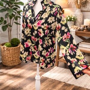 Vince Camuto floral Long Sleeve Blouse